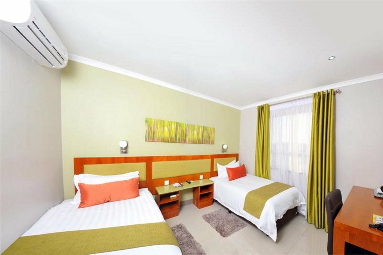 Travelodge Gaborone Kültér fotó